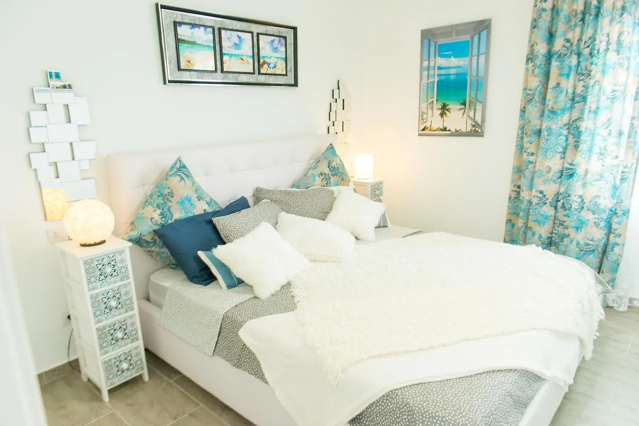 Luxury Independent Resort, Las Americas, 2 Min To The Beach Playa de las Americas  Holiday home Playa de las Americas (Tenerife)
